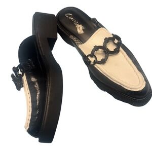 Circus by Sam Edelman Two-Tone Chain Loafers size 7